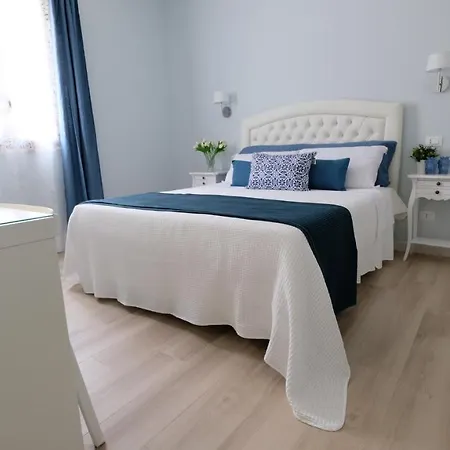 Bed and Breakfast La Via Dell'Acqua à Macari Extérieur photo