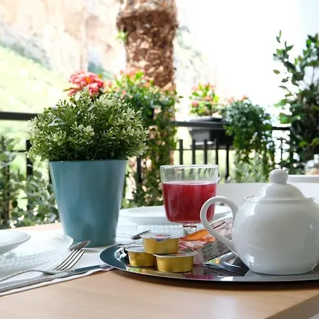 Bed and Breakfast La Via Dell'Acqua à Macari Extérieur photo